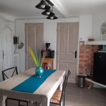Relais Des Tourterelles Frühstückspension La Neuville-aux-Joutes