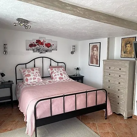 Relais Des Tourterelles La Neuville-aux-Joutes